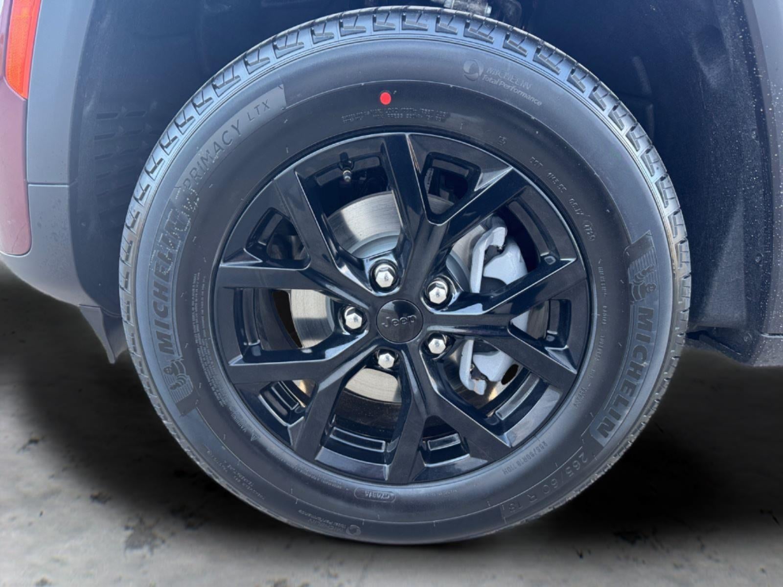 2026 Jeep Grand Cherokee Laredo Altitude