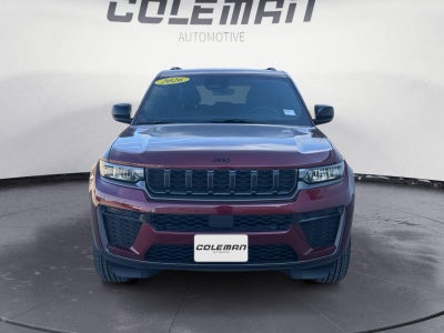 2026 Jeep Grand Cherokee Laredo Altitude