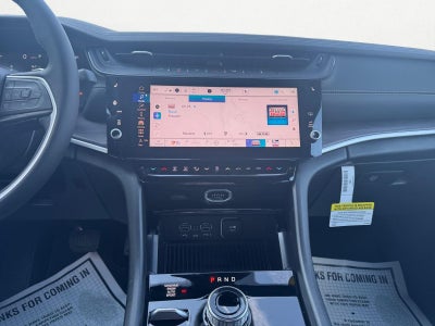 2026 Jeep Grand Cherokee Laredo Altitude