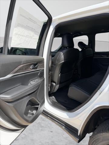 2027 Jeep Grand Cherokee GRAND CHEROKEE LIMITED 4X4