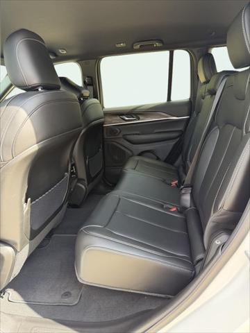 2027 Jeep Grand Cherokee GRAND CHEROKEE LIMITED 4X4