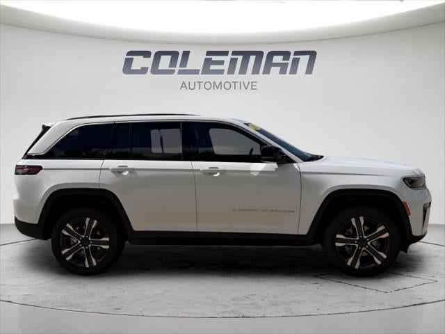 2027 Jeep Grand Cherokee GRAND CHEROKEE LIMITED 4X4