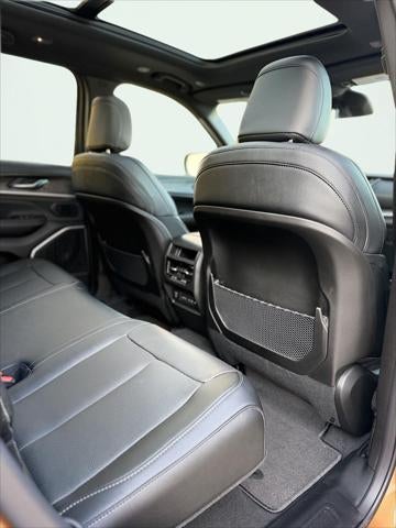 2027 Jeep Grand Cherokee GRAND CHEROKEE LIMITED RESERVE 4X4