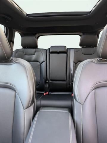 2027 Jeep Grand Cherokee GRAND CHEROKEE LIMITED RESERVE 4X4