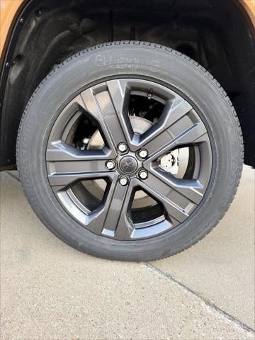 2027 Jeep Grand Cherokee GRAND CHEROKEE LIMITED RESERVE 4X4