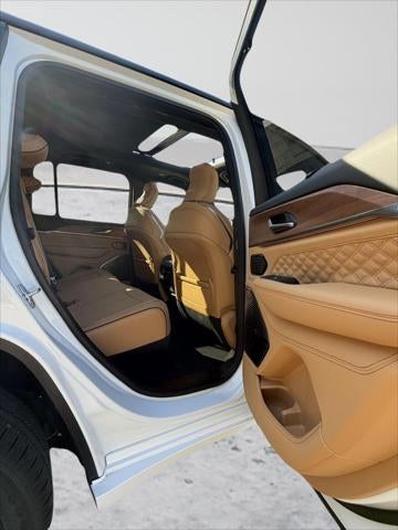 2027 Jeep Grand Cherokee GRAND CHEROKEE SUMMIT 4X4