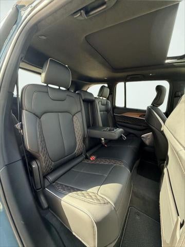 2027 Jeep Grand Cherokee GRAND CHEROKEE SUMMIT 4X4