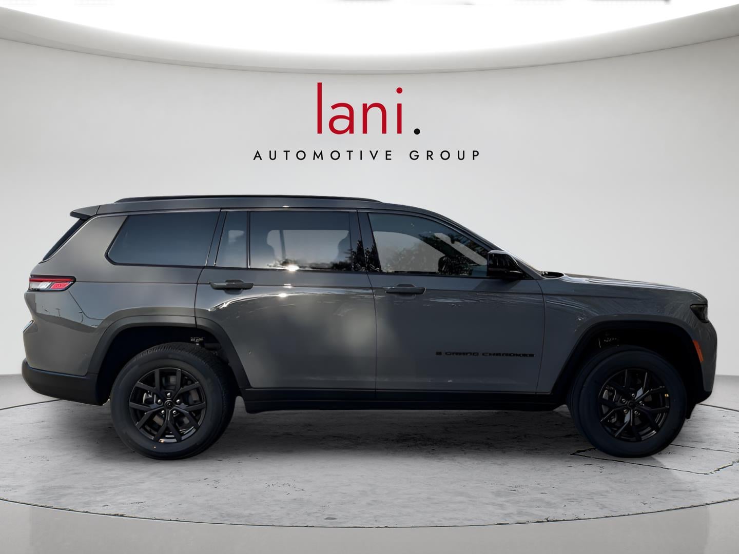 2027 Jeep Grand Cherokee GRAND CHEROKEE L LAREDO ALTITUDE 4X4