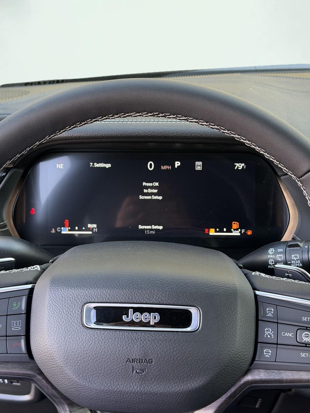 2027 Jeep Grand Cherokee GRAND CHEROKEE L LAREDO ALTITUDE 4X4
