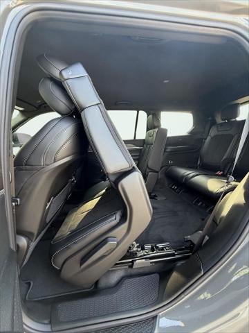 2027 Jeep Grand Cherokee GRAND CHEROKEE L LAREDO ALTITUDE 4X4