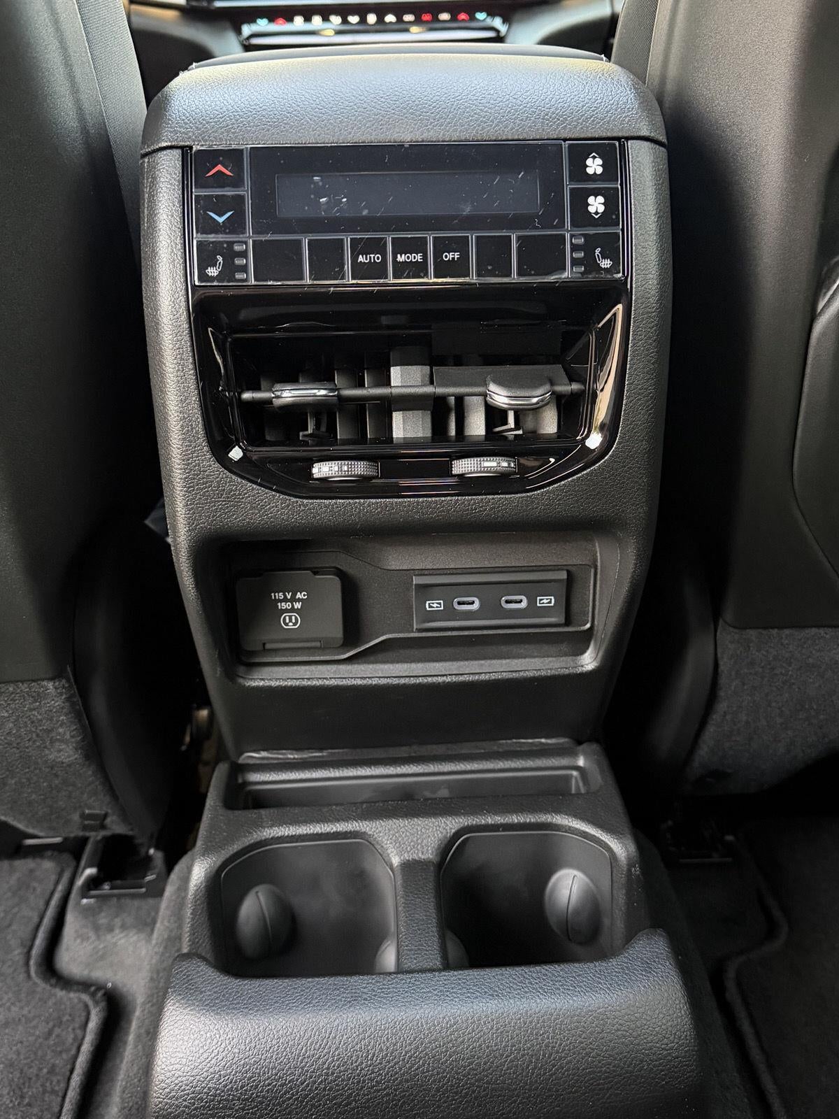 2027 Jeep Grand Cherokee GRAND CHEROKEE L LIMITED RESERVE 4X4