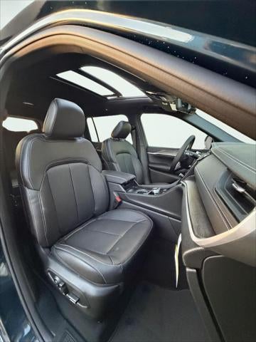 2027 Jeep Grand Cherokee GRAND CHEROKEE L LIMITED RESERVE 4X4