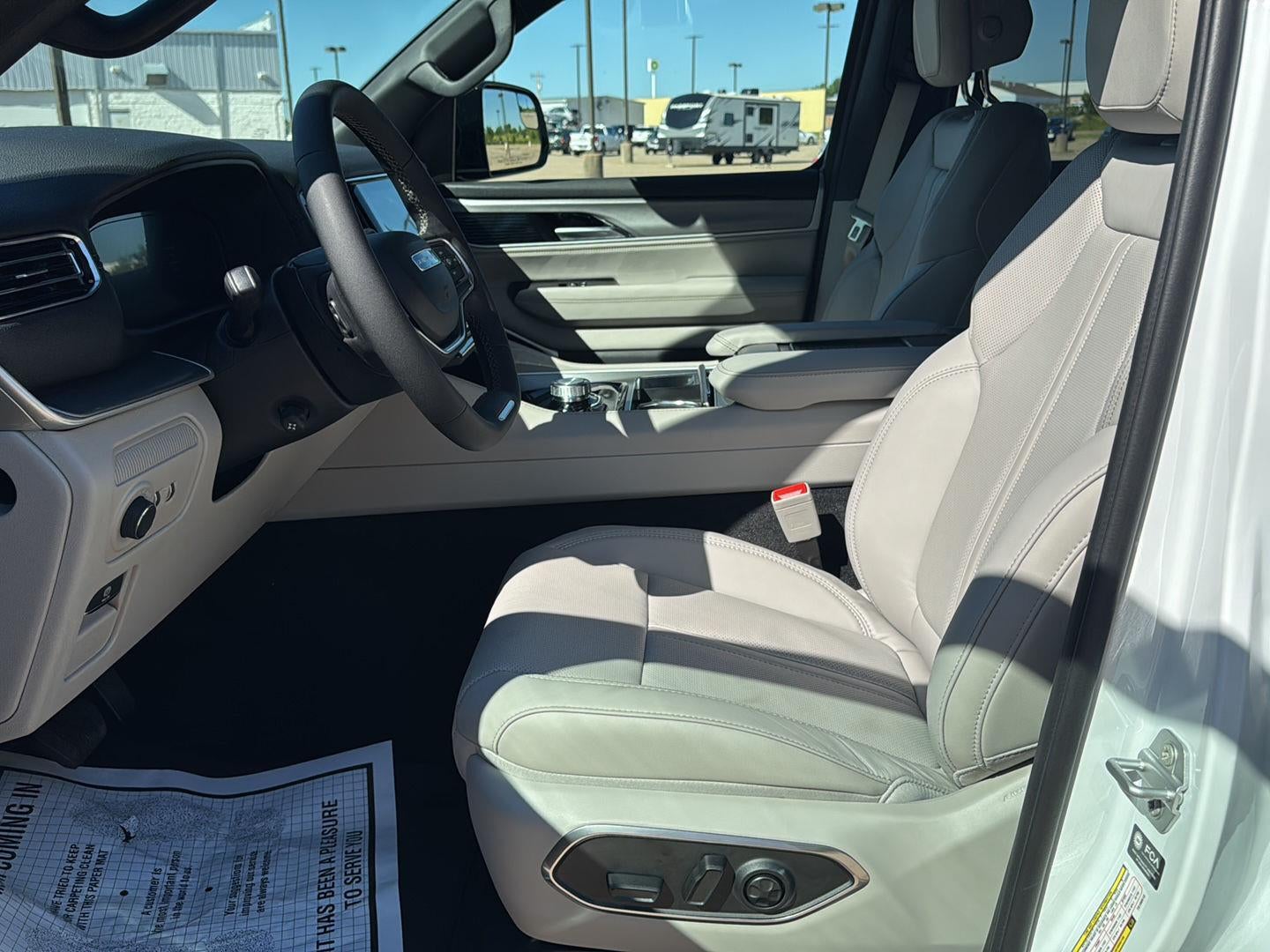 2026 Jeep Grand Wagoneer GRAND WAGONEER LIMITED ALTITUDE 4X4
