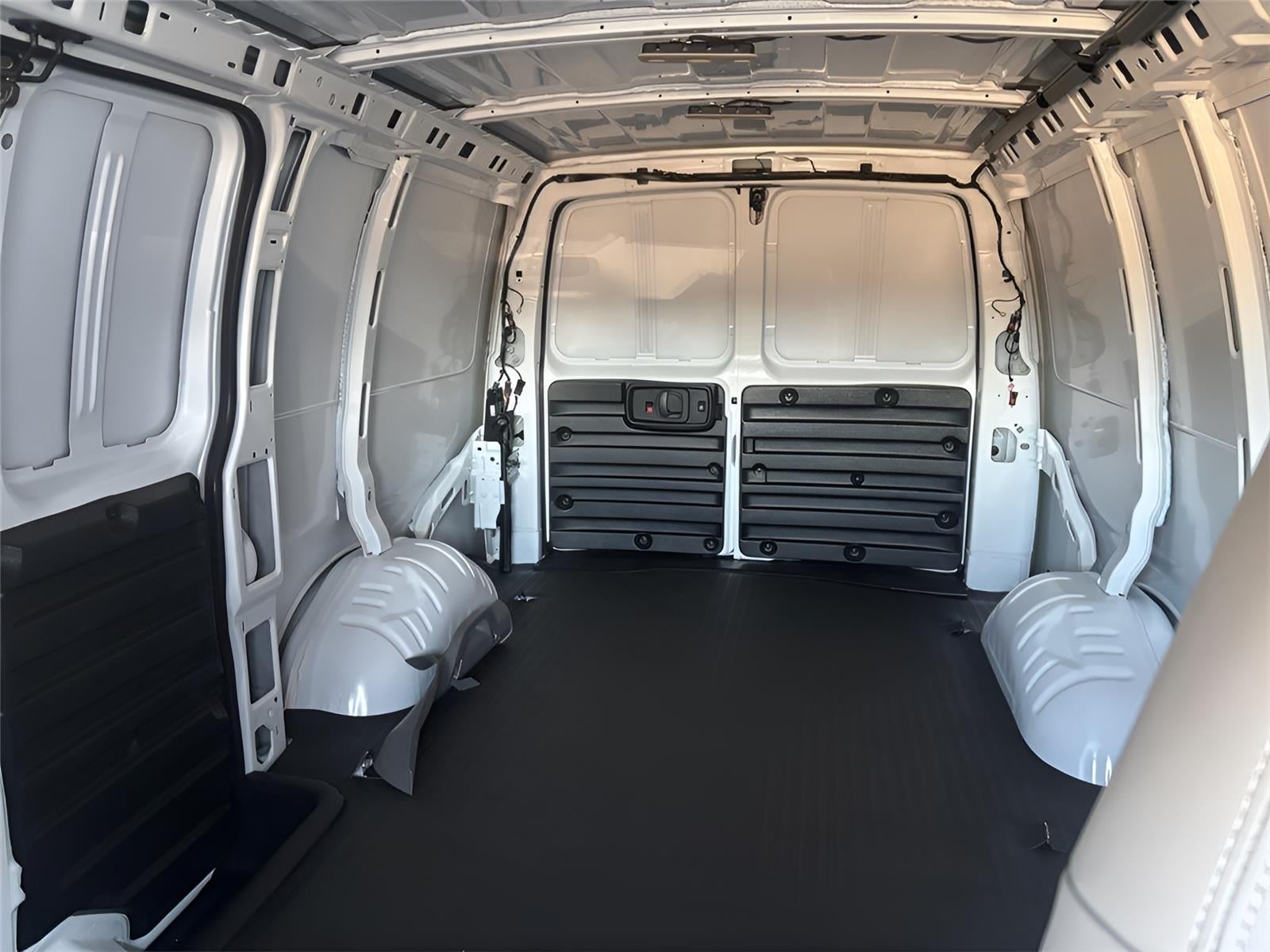 2025 Chevrolet Express Cargo Van RWD 2500 135