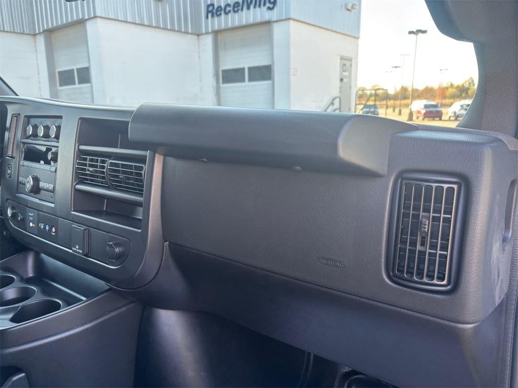 2025 Chevrolet Express Cargo Van RWD 2500 135