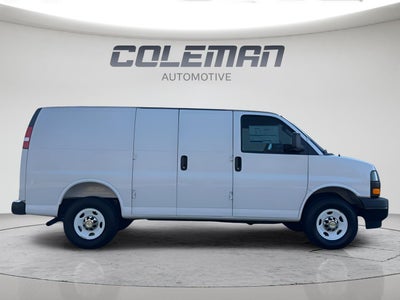 2025 Chevrolet Express Cargo Van RWD 2500 135