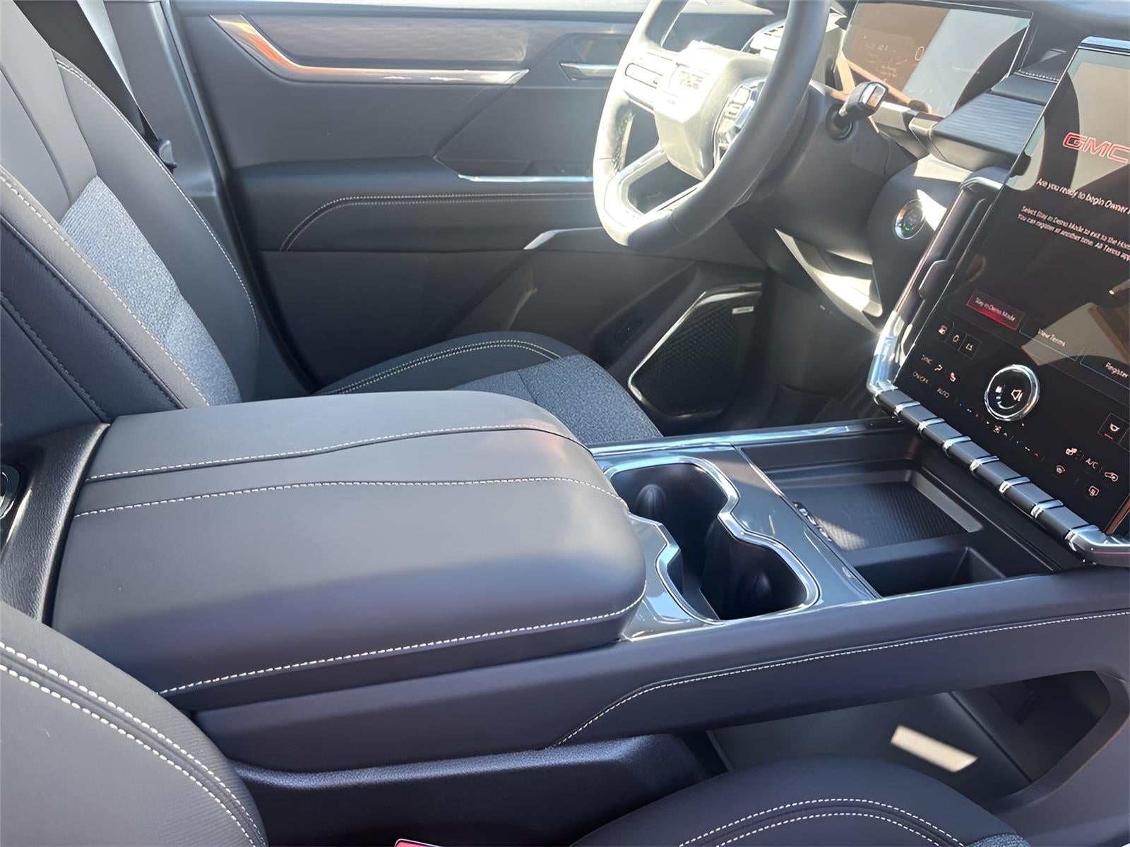 2026 GMC Acadia FWD Elevation