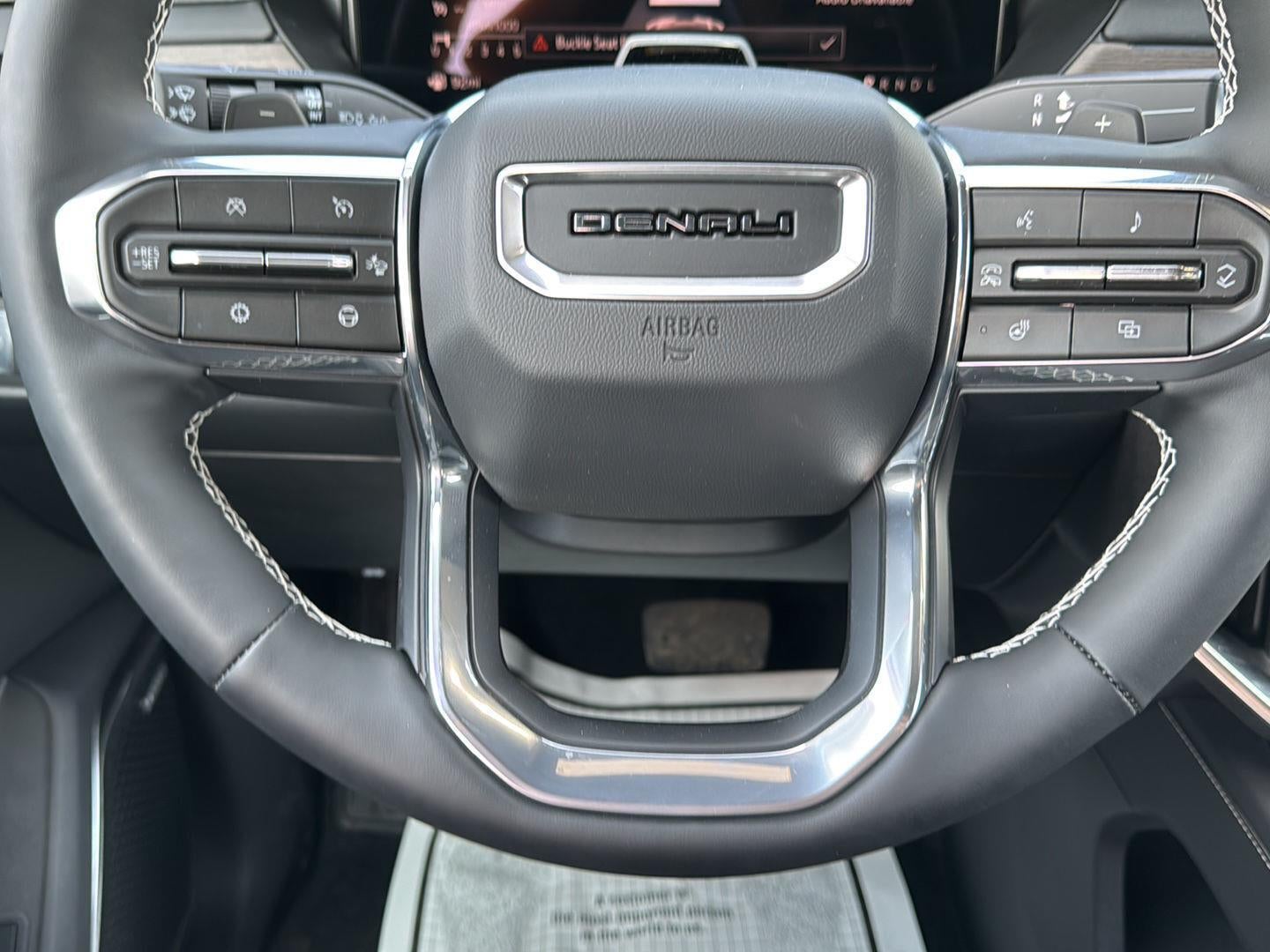2026 GMC Acadia FWD Denali