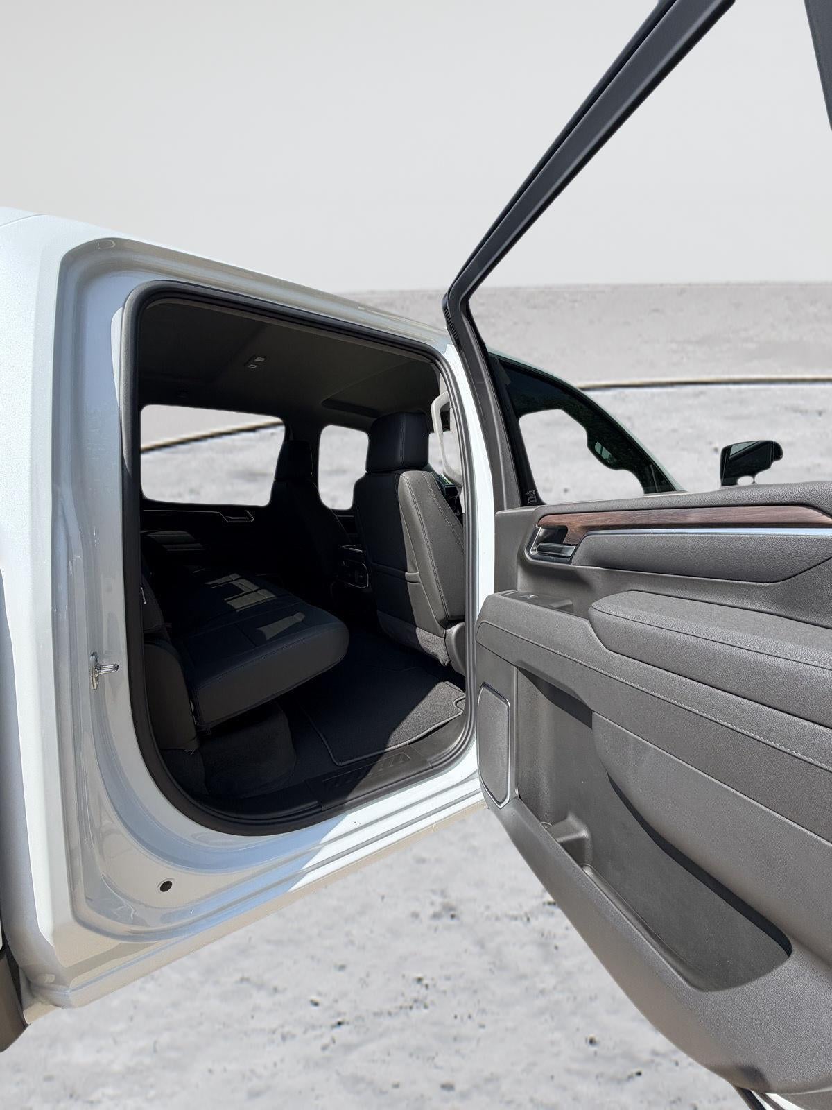 2026 GMC Sierra 2500HD SLT