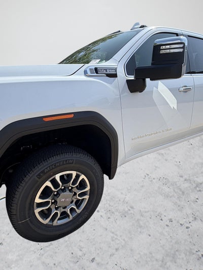 2026 GMC Sierra 2500HD SLT