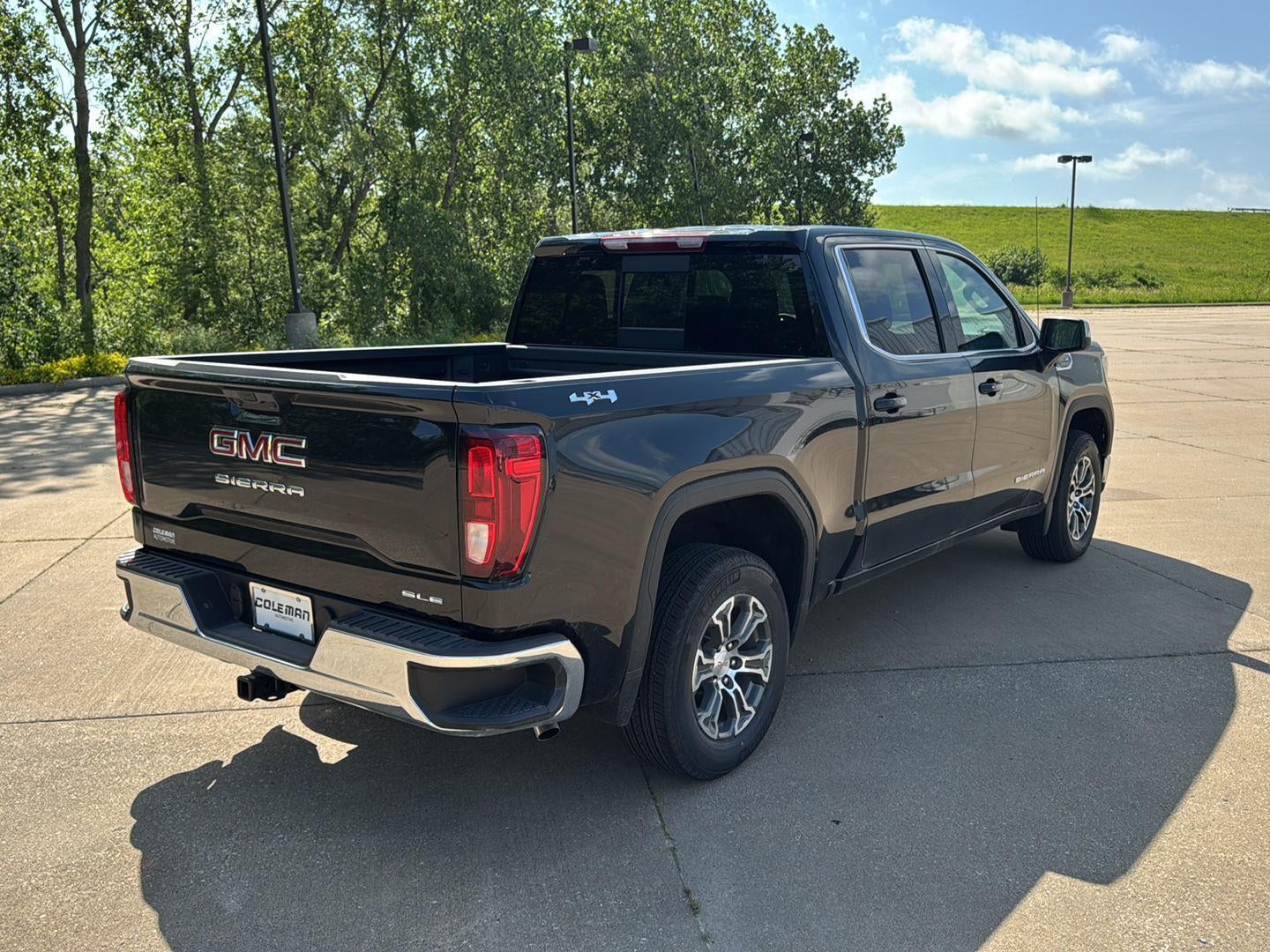 2026 GMC Sierra 1500 SLE