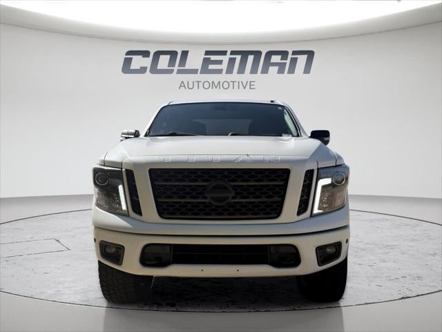 2019 Nissan TITAN SV
