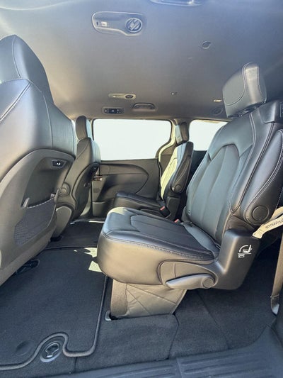 2027 Chrysler Pacifica PACIFICA SELECT