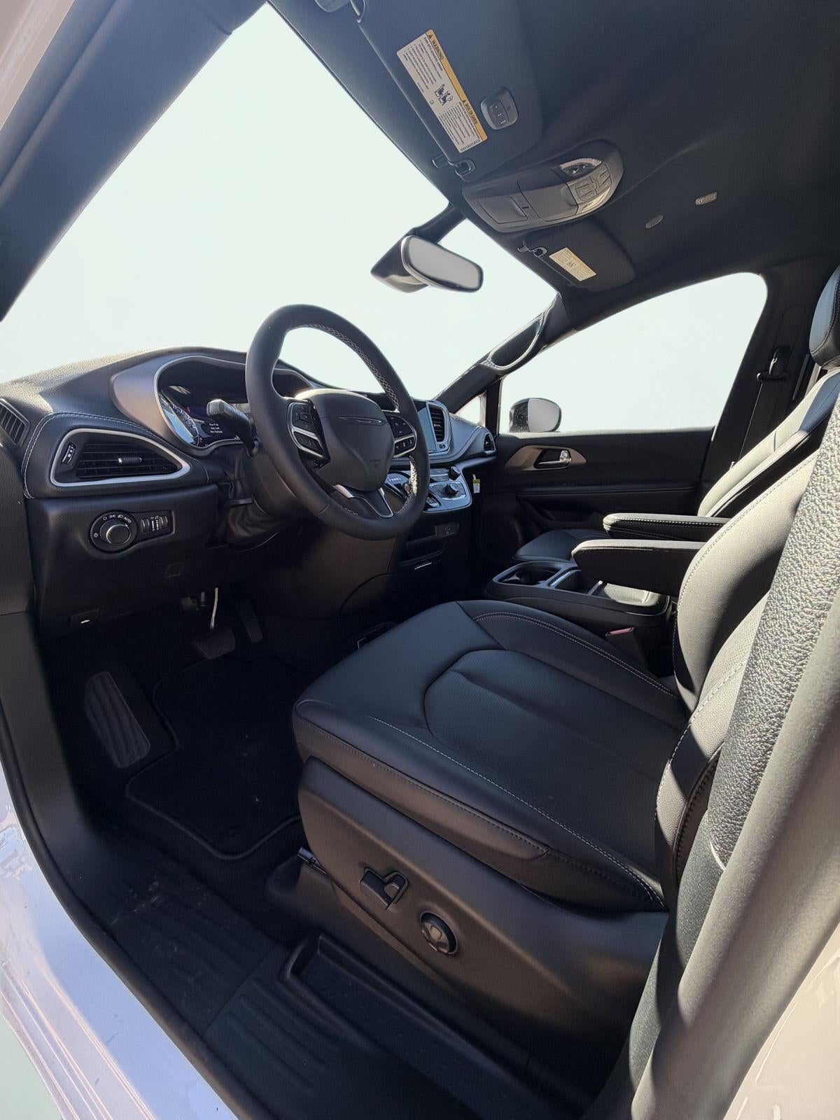 2027 Chrysler Pacifica PACIFICA SELECT