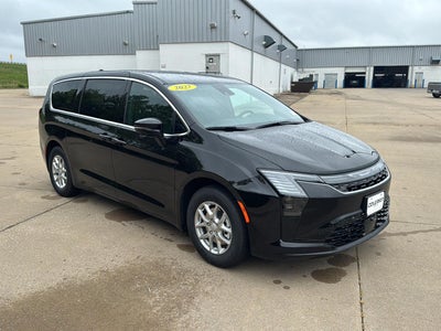 2027 Chrysler Pacifica PACIFICA SELECT
