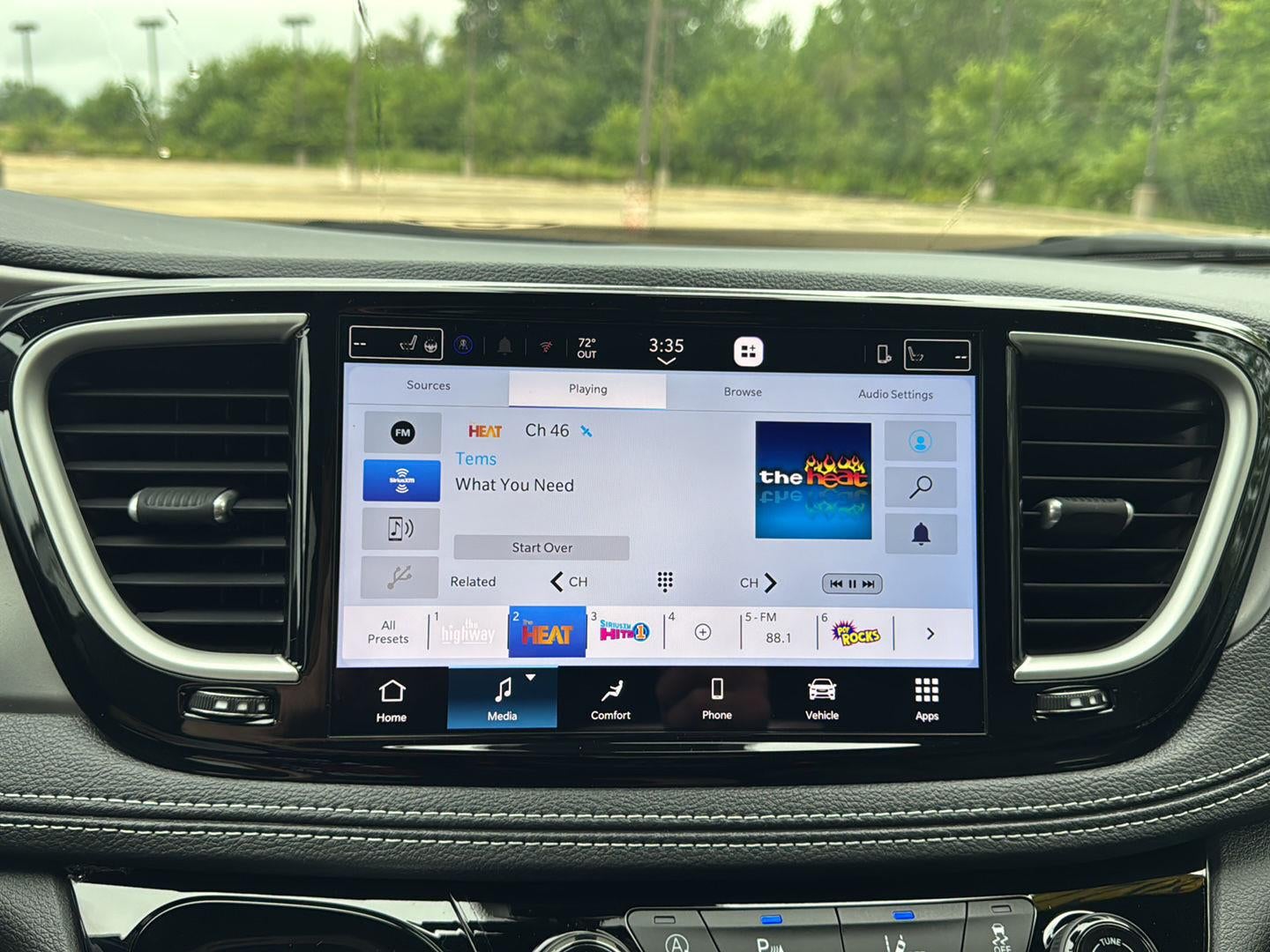 2027 Chrysler Pacifica PACIFICA SELECT