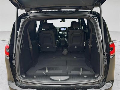 2027 Chrysler Pacifica PACIFICA SELECT