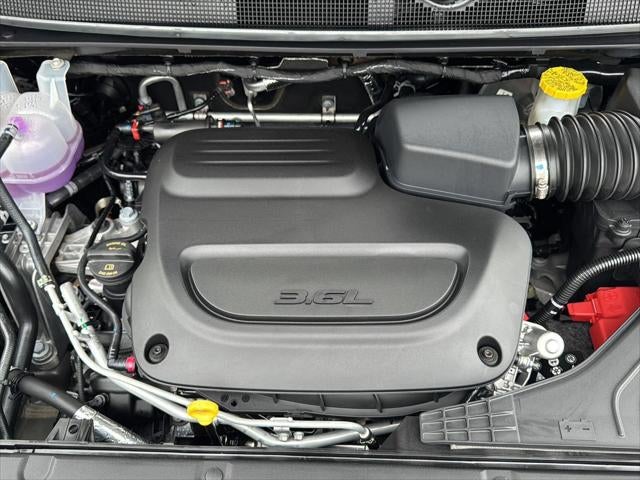 2027 Chrysler Pacifica PACIFICA SELECT