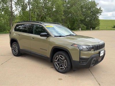 2026 Jeep Cherokee CHEROKEE LAREDO 4X4