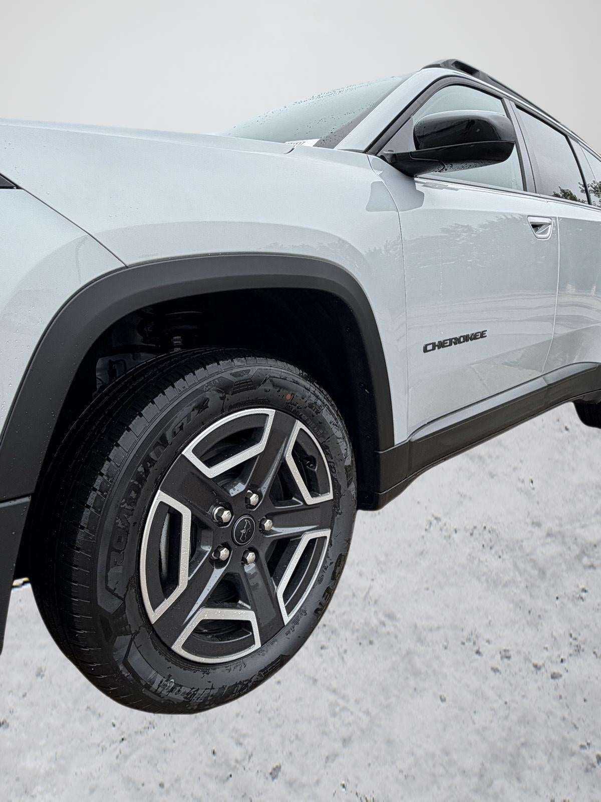 2026 Jeep Cherokee Laredo