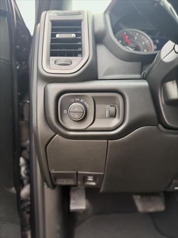 2027 RAM Ram 2500 RAM 2500 TRADESMAN CREW CAB 4X4 8' BOX