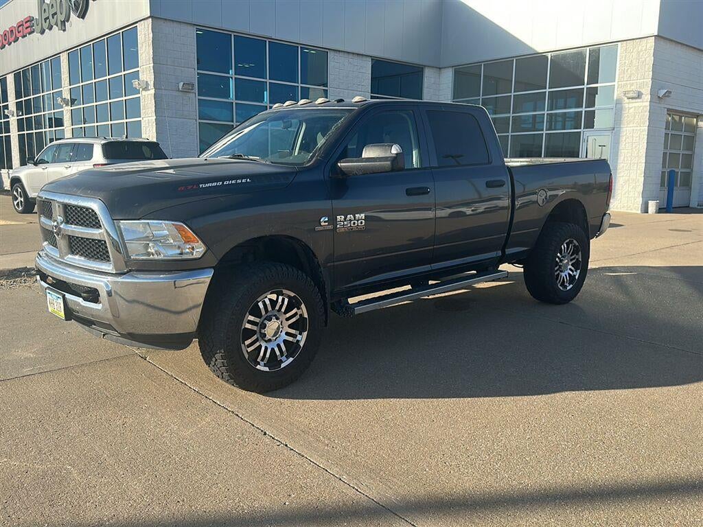 2018 RAM 2500 Tradesman Crew Cab 4x4 6'4' Box