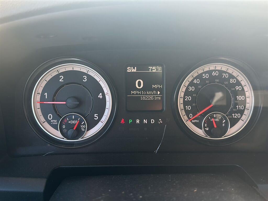 2018 RAM 2500 Tradesman Crew Cab 4x4 6'4' Box