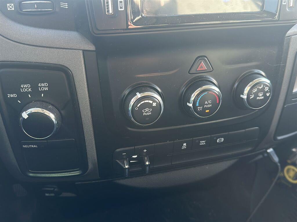 2018 RAM 2500 Tradesman Crew Cab 4x4 6'4' Box