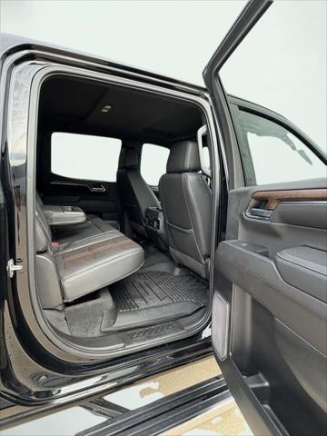 2023 Chevrolet Silverado 1500 4WD Crew Cab Short Bed High Country
