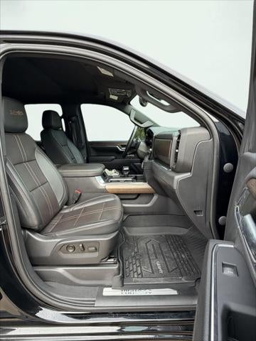 2023 Chevrolet Silverado 1500 4WD Crew Cab Short Bed High Country