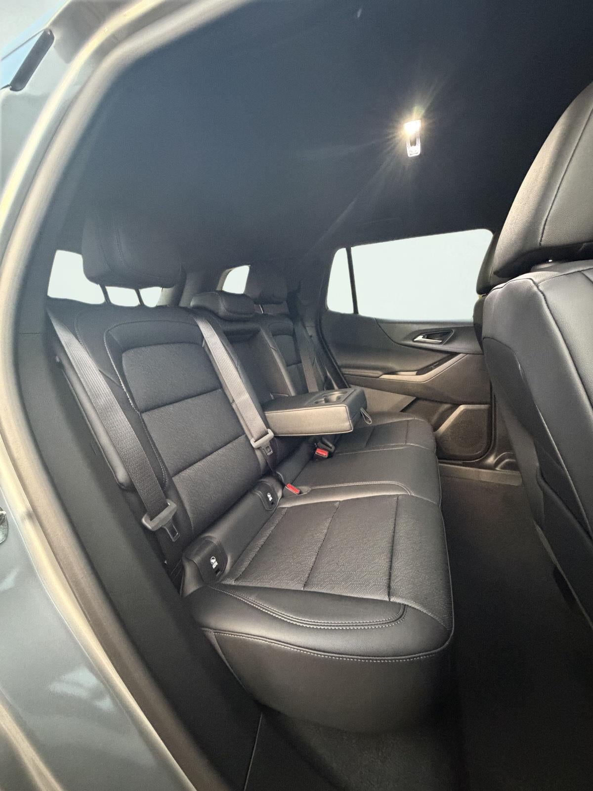 2027 Chevrolet Equinox AWD LT