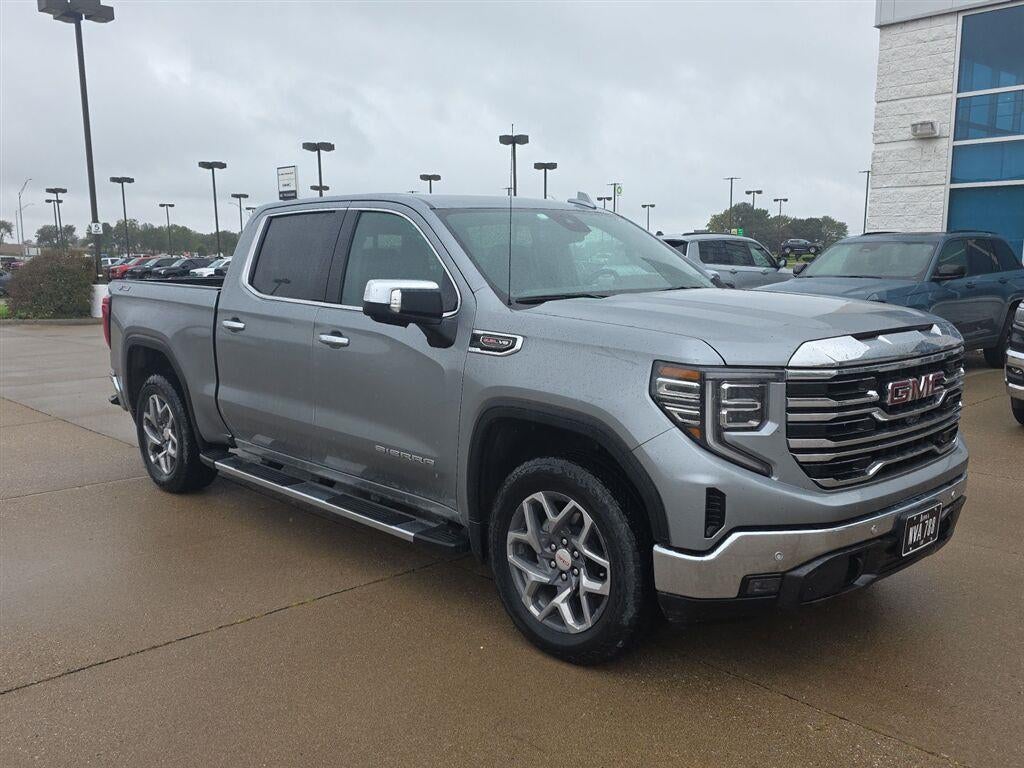 2025 GMC Sierra 1500 4WD Crew Cab Short Box SLT