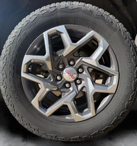 2025 GMC Sierra 1500 4WD Crew Cab Short Box SLT