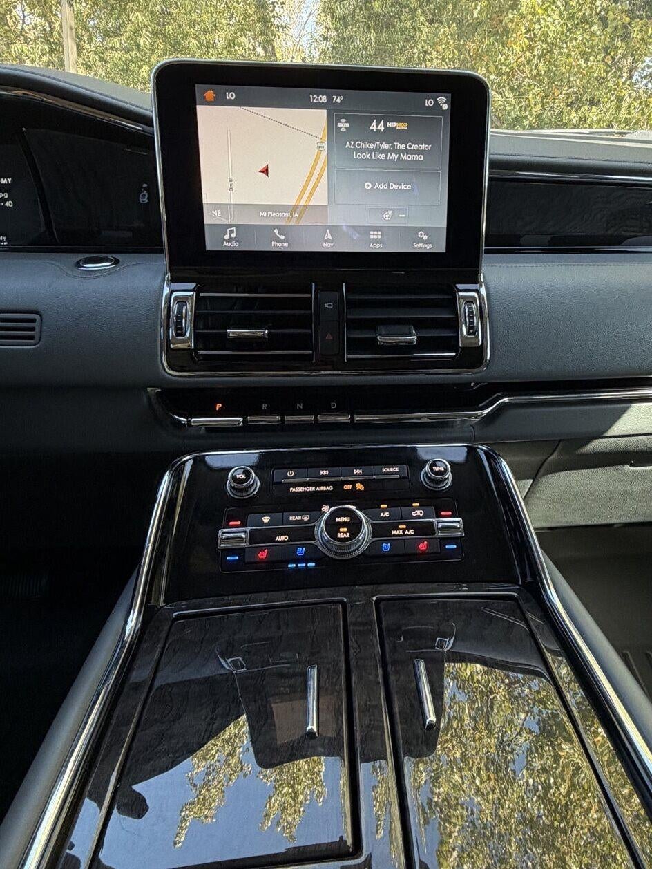 2019 Lincoln Navigator L Select