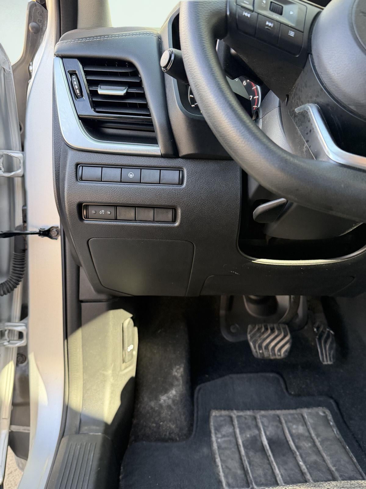 2021 Nissan Rogue SV FWD